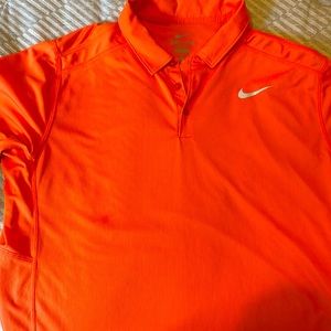 Beautiful Nike golf/tennis polo size XL